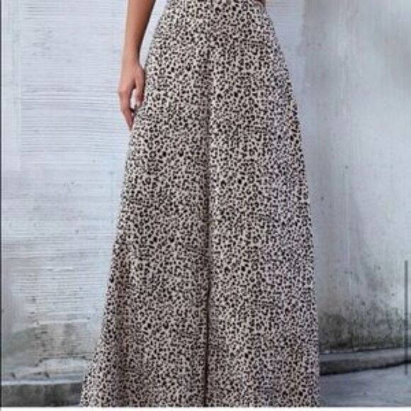 Leopard Print High Waisted Wide Leg Pants - Picture 5 of 10